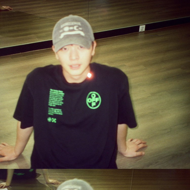 Latest photo of Yook Sungjae
