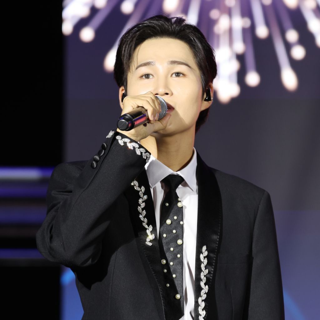 金熙栽的最新照片