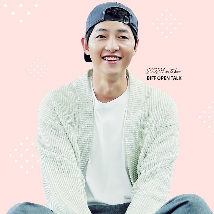 A moment captured by a fan of Song Joongki