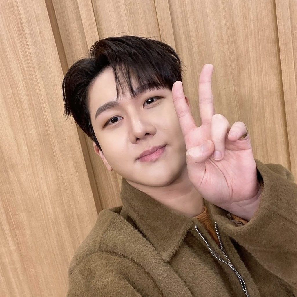 金秀瓚的最新照片