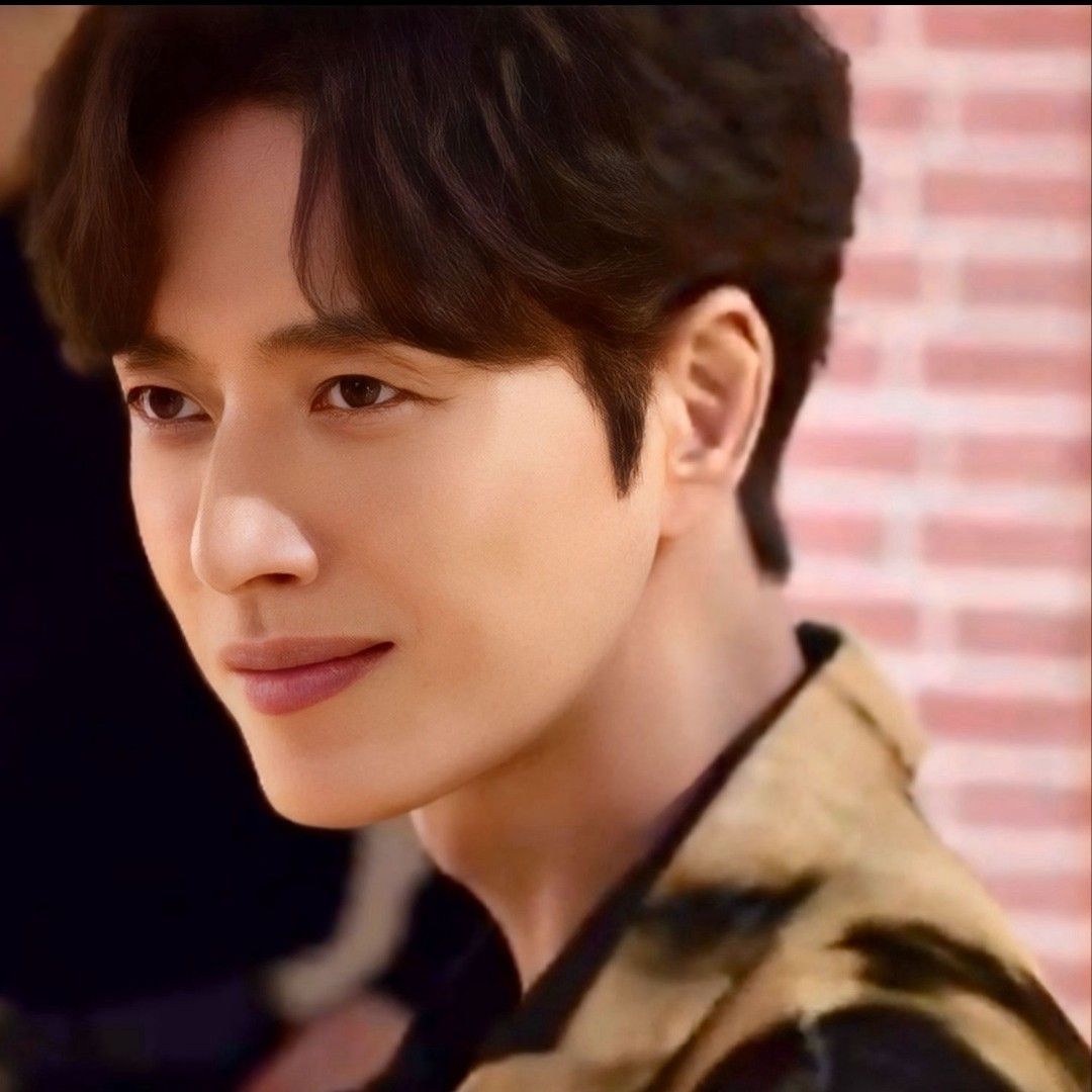 Recent activity shot of Park Haejin