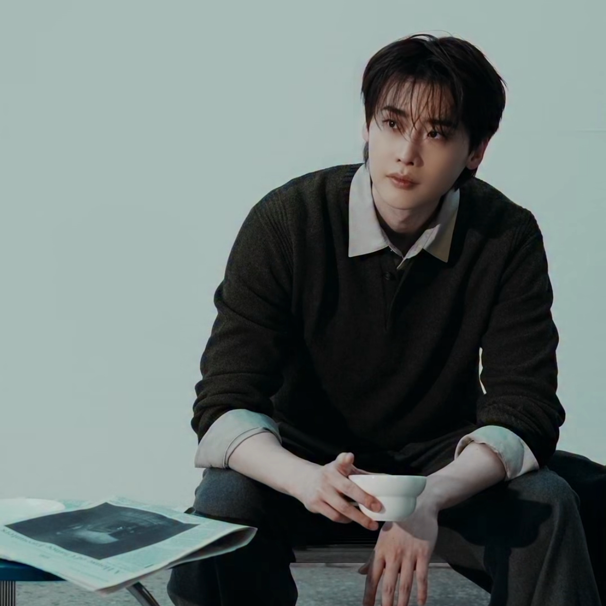 Behind-the-scenes cut of Lee Jongsuk