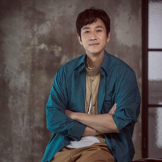 Latest photo of Lee Sunkyun