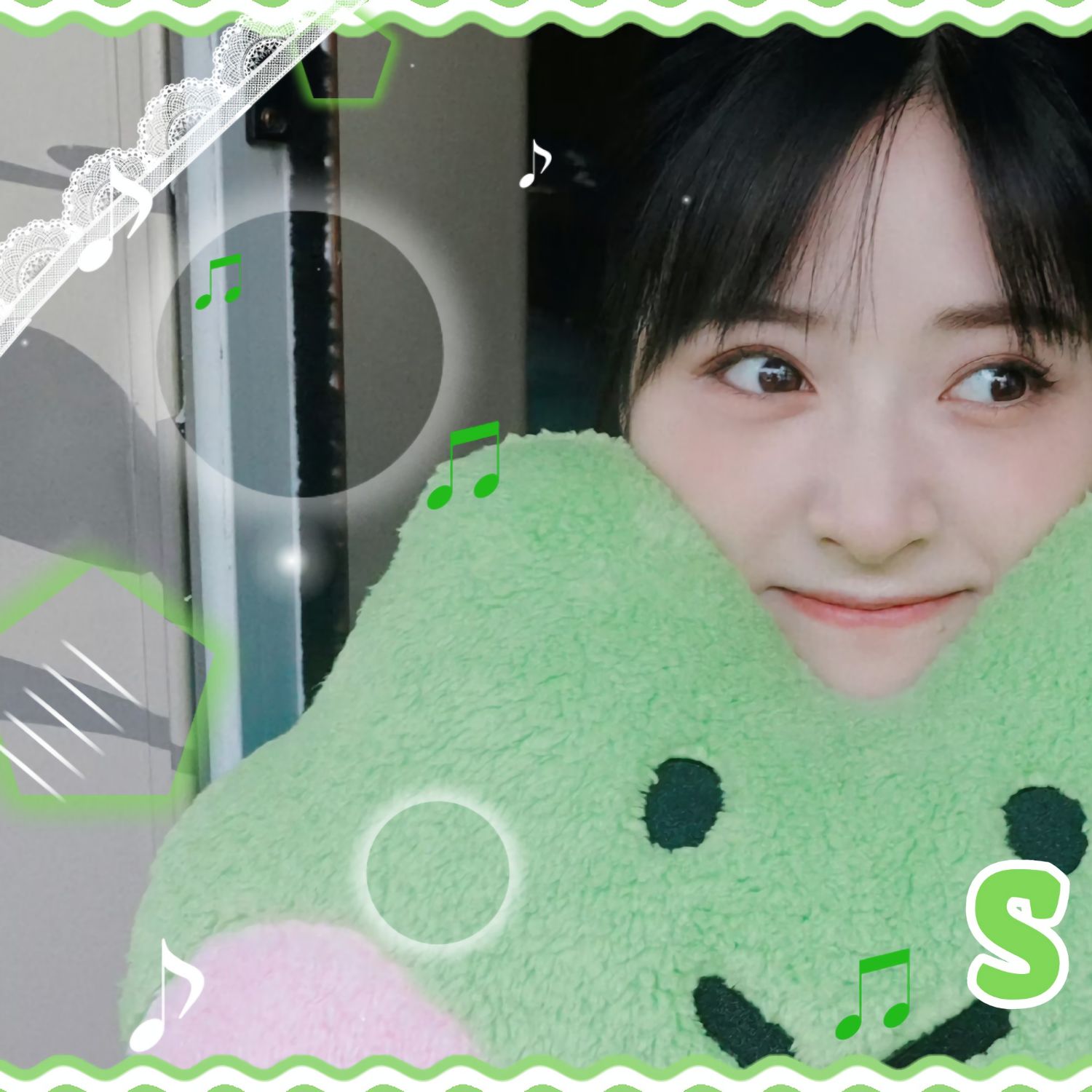 A moment captured by a fan of Shen Yue