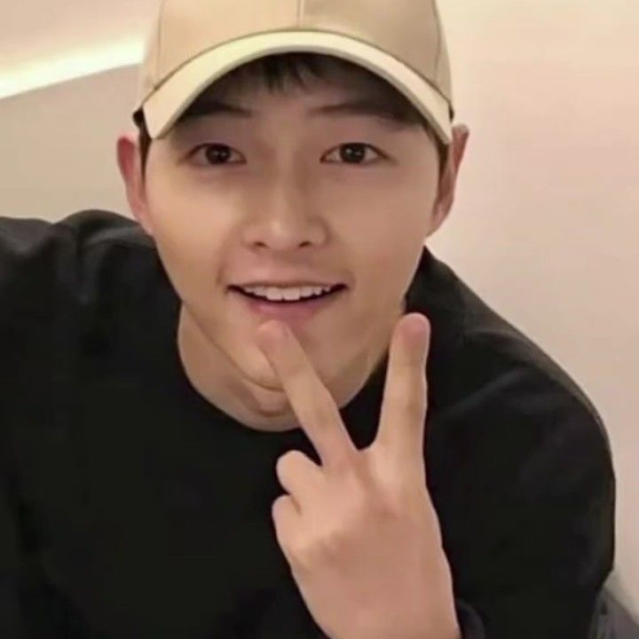 송중기 최근 활동샷