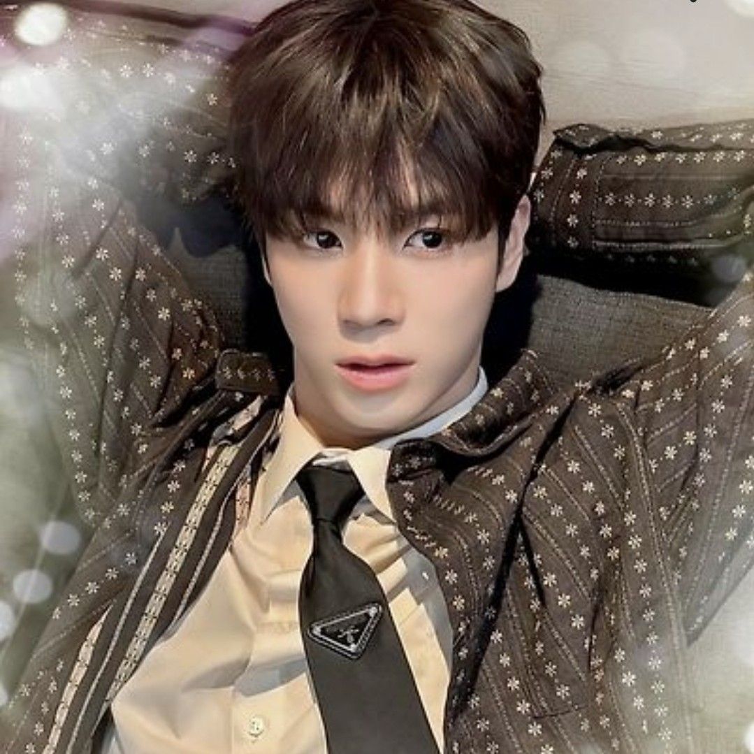 A moment captured by a fan of Jeong Dongwon