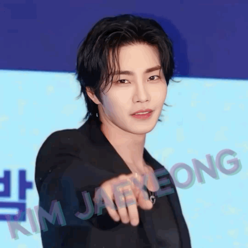 A moment captured by a fan of Kim Jaeyoung