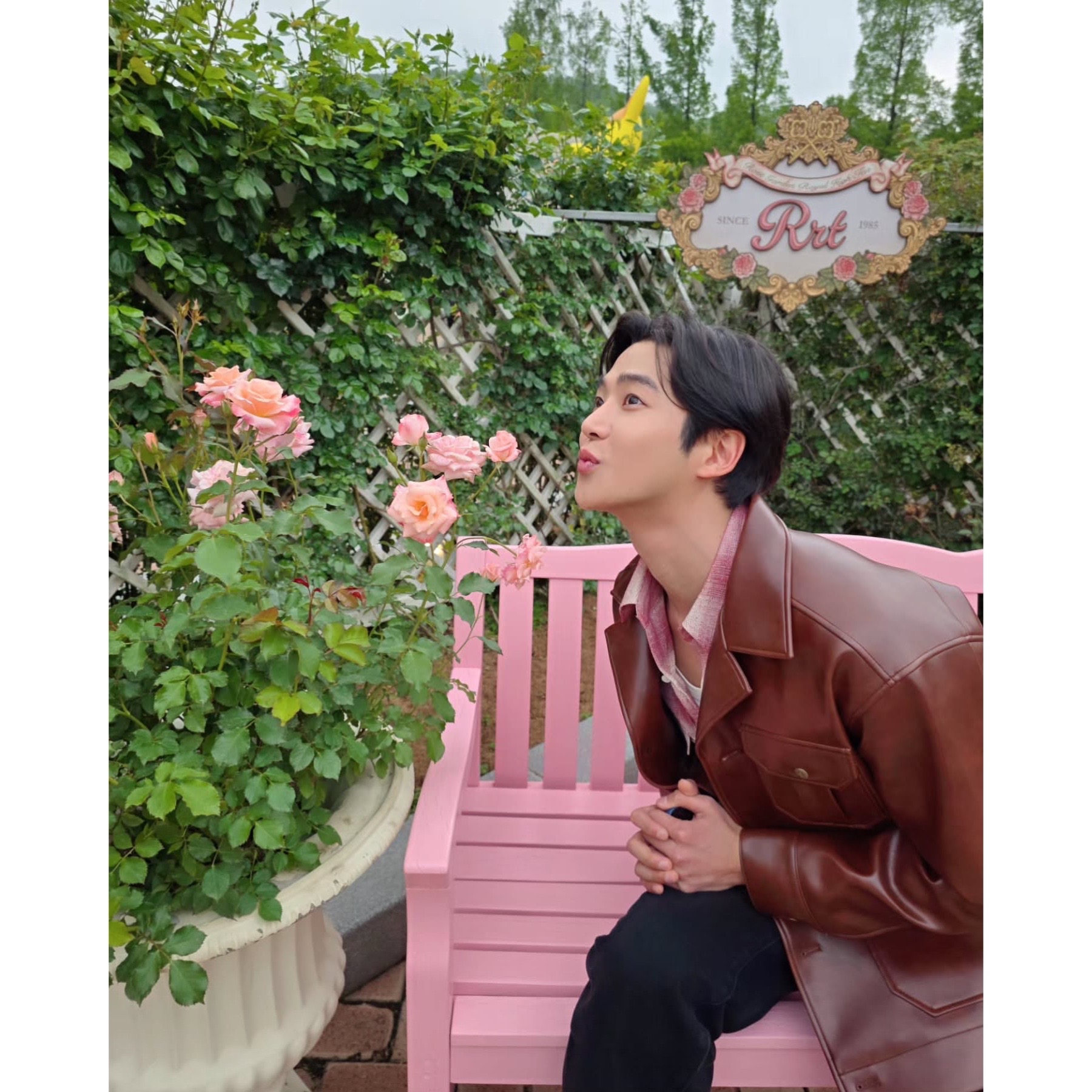 Behind-the-scenes cut of Rowoon