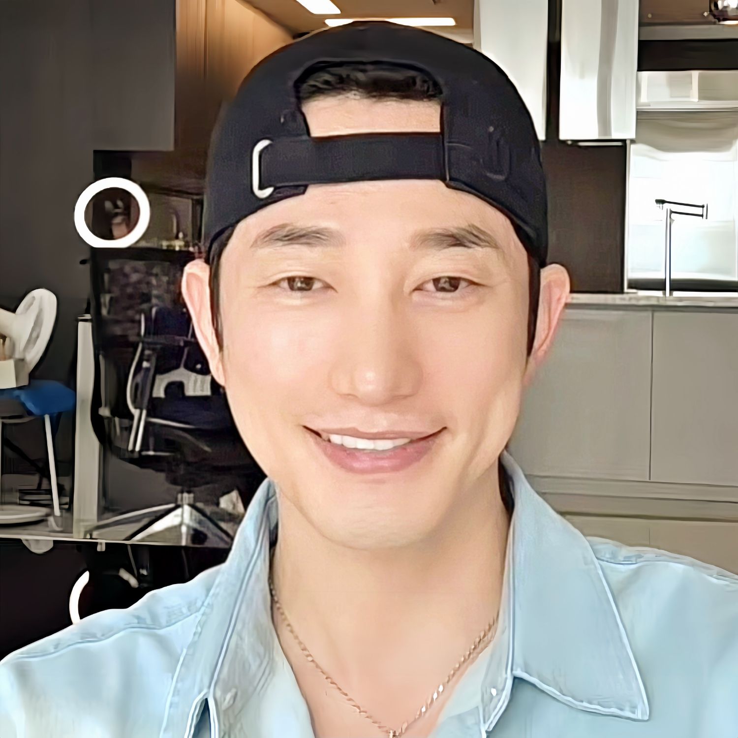 Recent activity shot of Park Sihoo