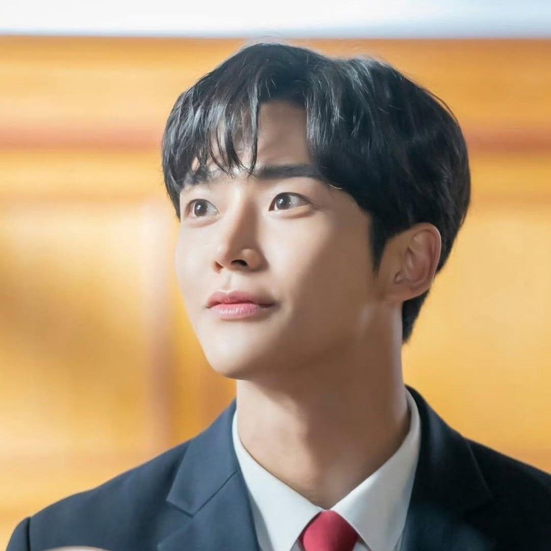 路云的最新照片