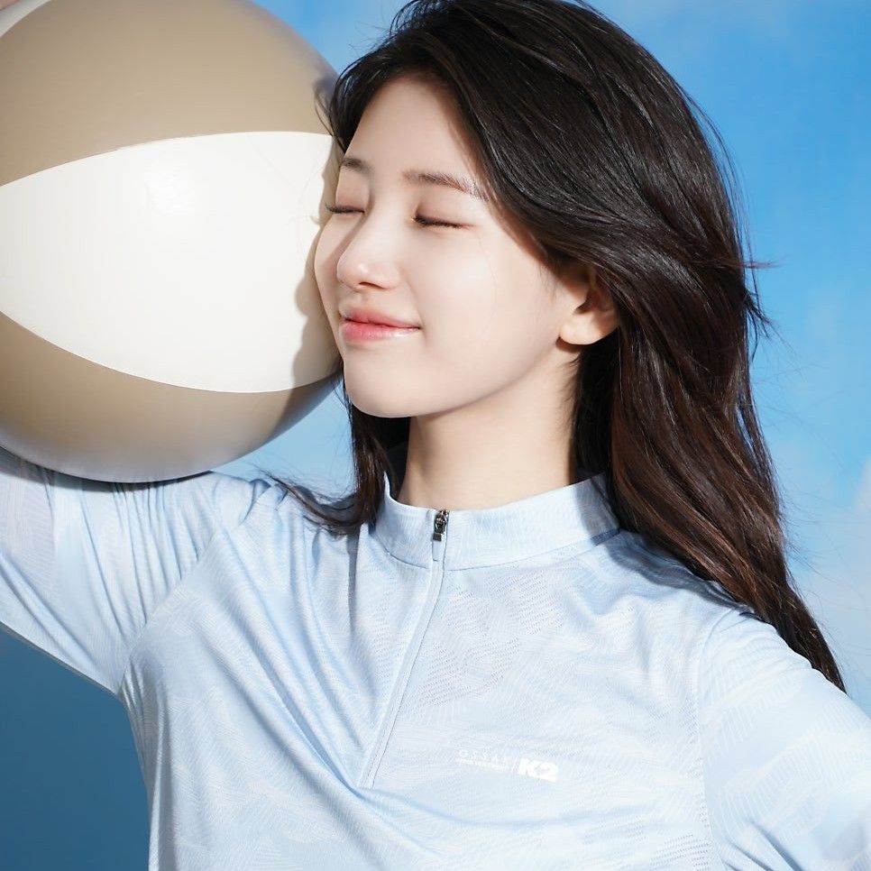 A moment captured by a fan of Bae Suzy