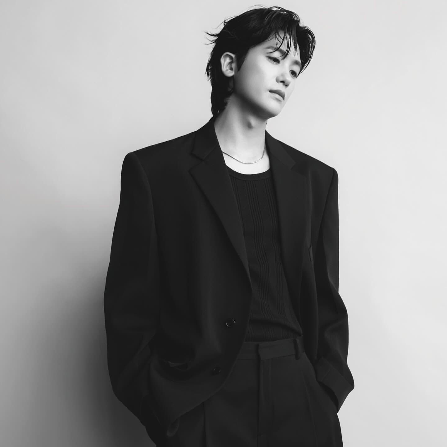 Behind-the-scenes cut of Park Hyungsik