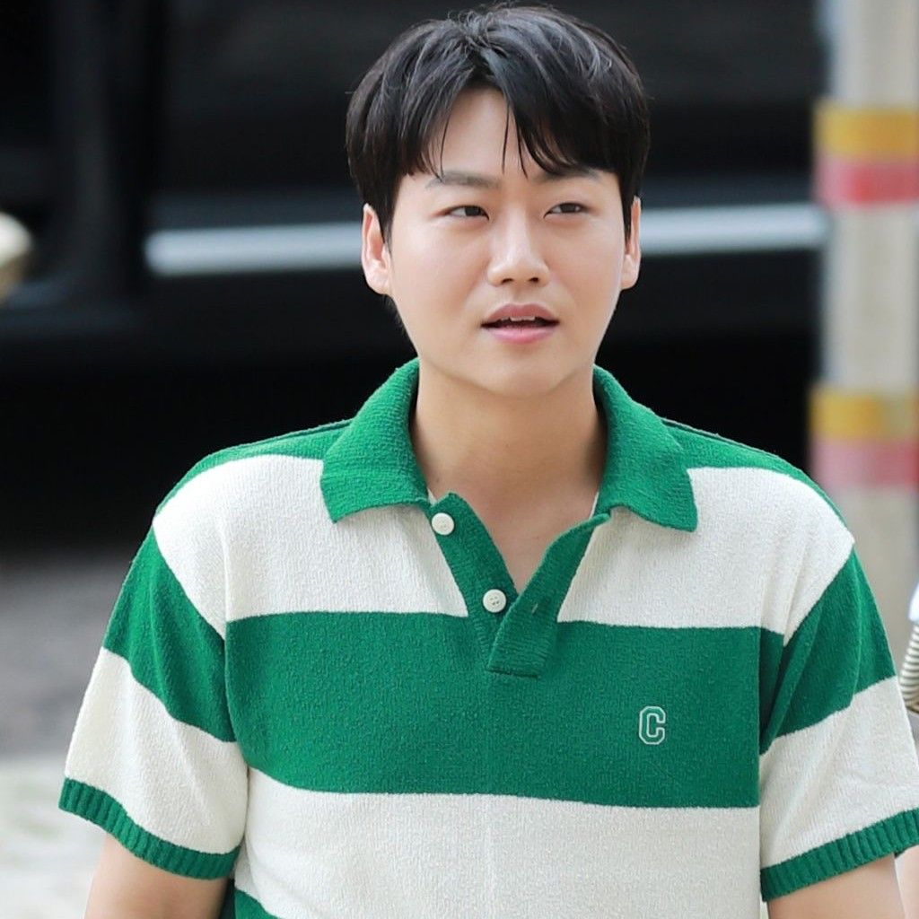 Behind-the-scenes cut of Min Soohyun