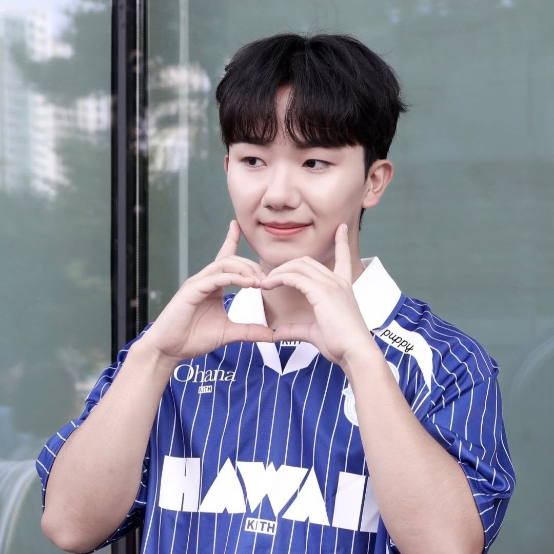 Latest photo of Nam Seungmin