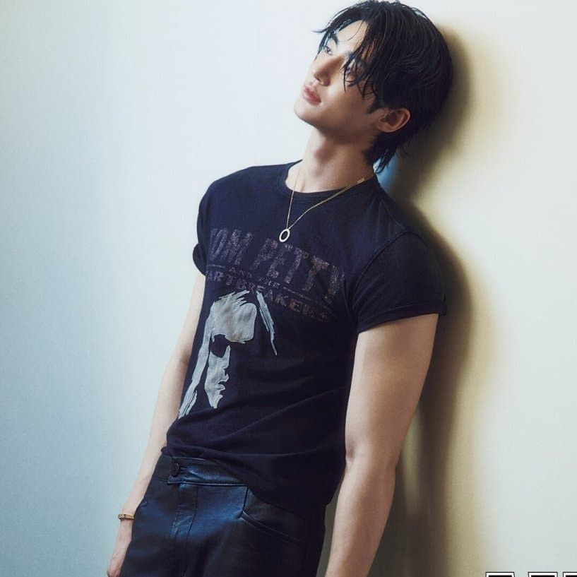 Behind-the-scenes cut of Byeon Wooseok
