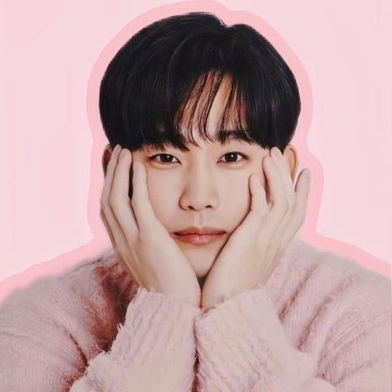 金秀賢的近期活動照