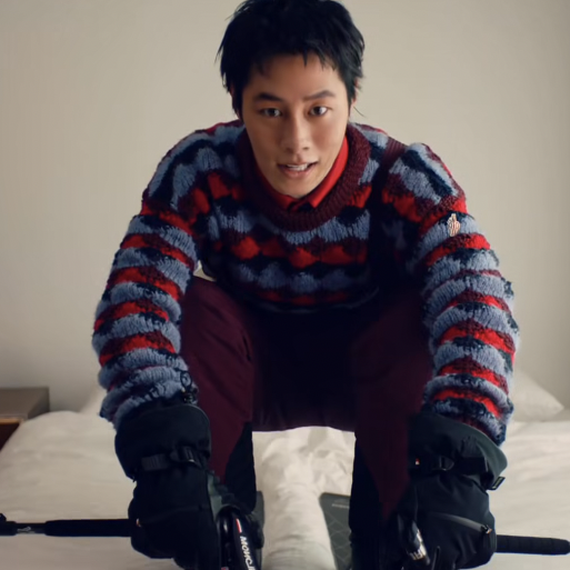 Behind-the-scenes cut of Lee Jaewook