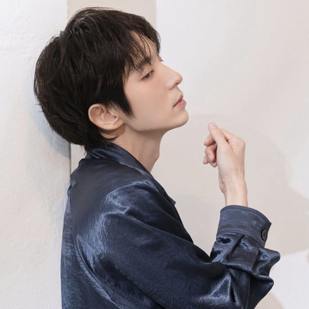 Behind-the-scenes cut of Lee Joongi