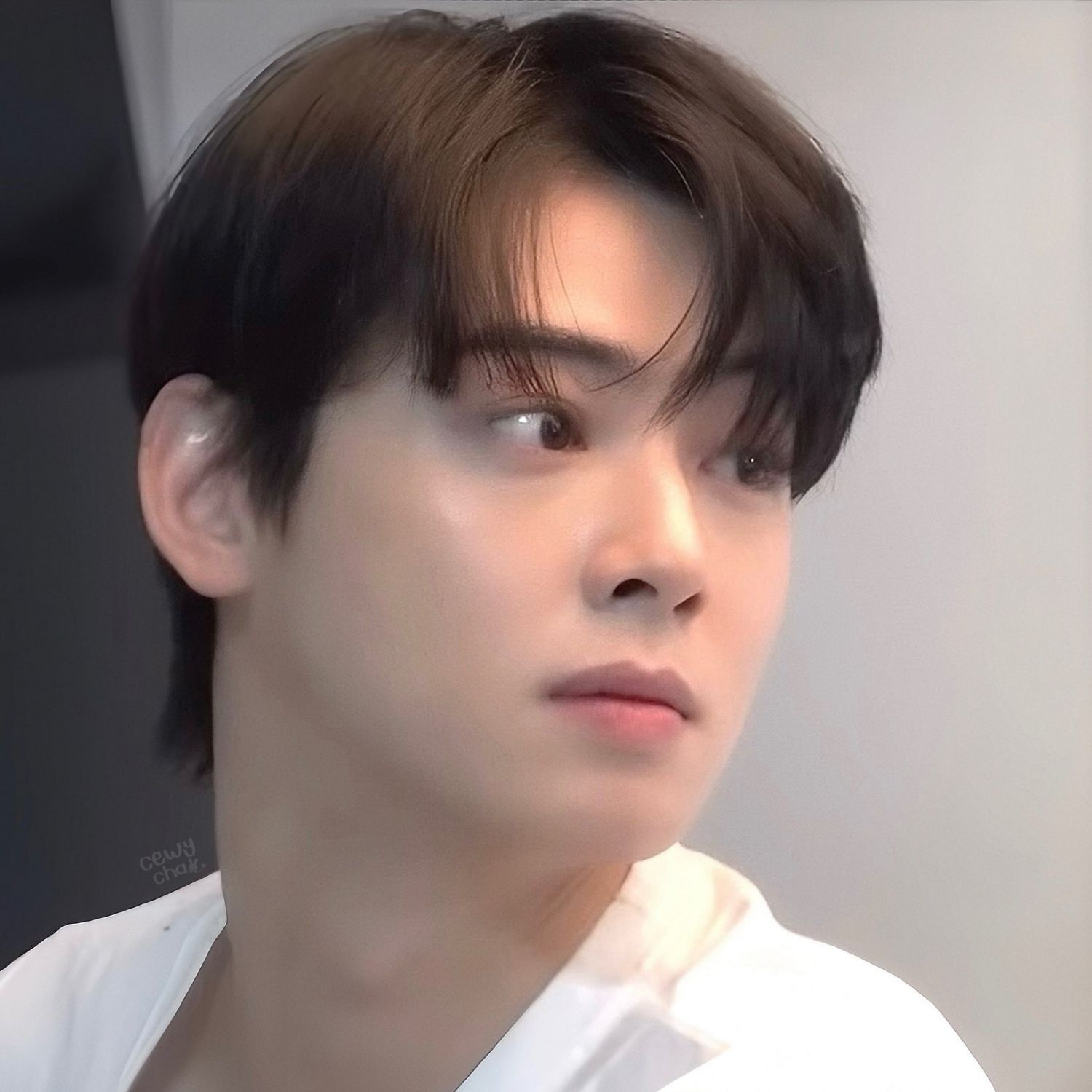 Foto kegiatan terbaru dari Cha Eunwoo