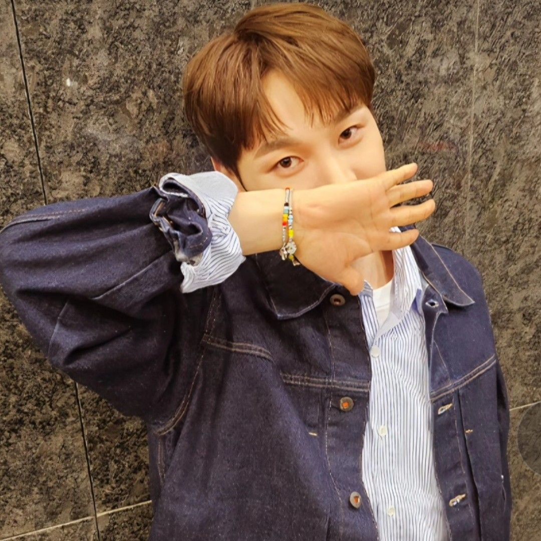 Recent activity shot of Park Seojin