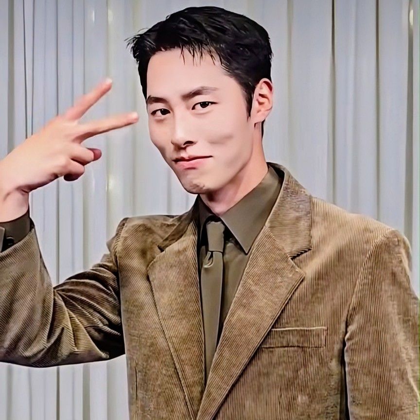 Latest photo of Lee Jaewook