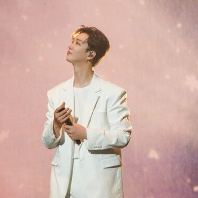Latest photo of Song Minjun