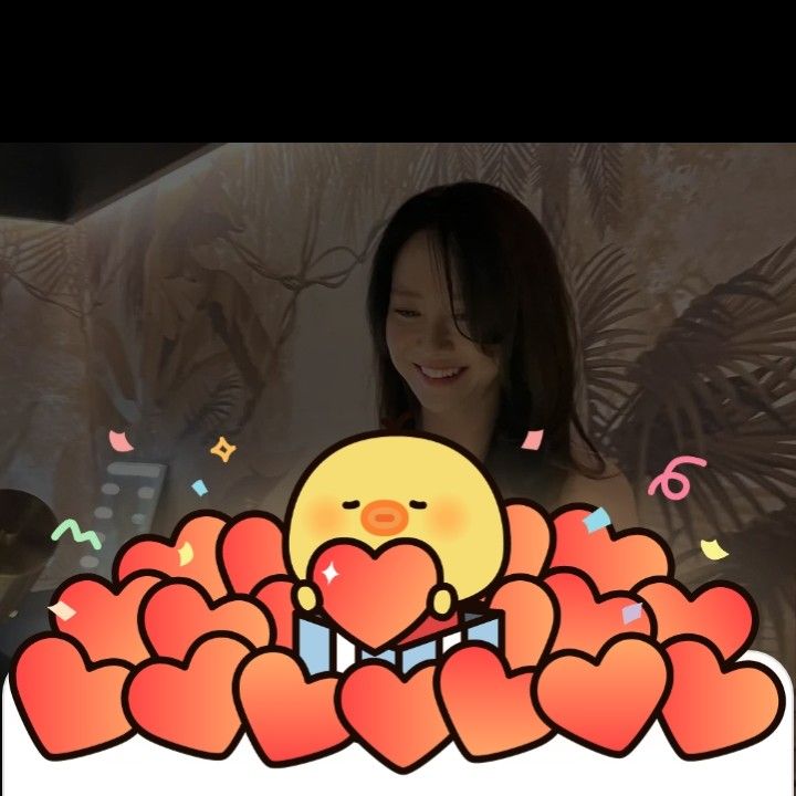 Recent activity shot of Song Jihyo