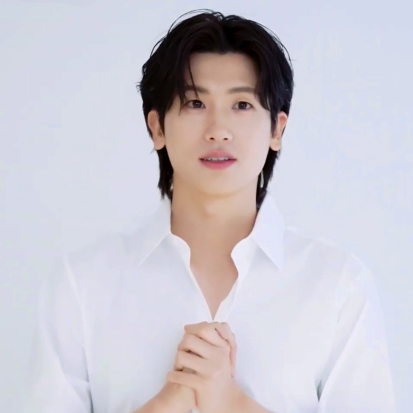 Recent activity shot of Park Hyungsik