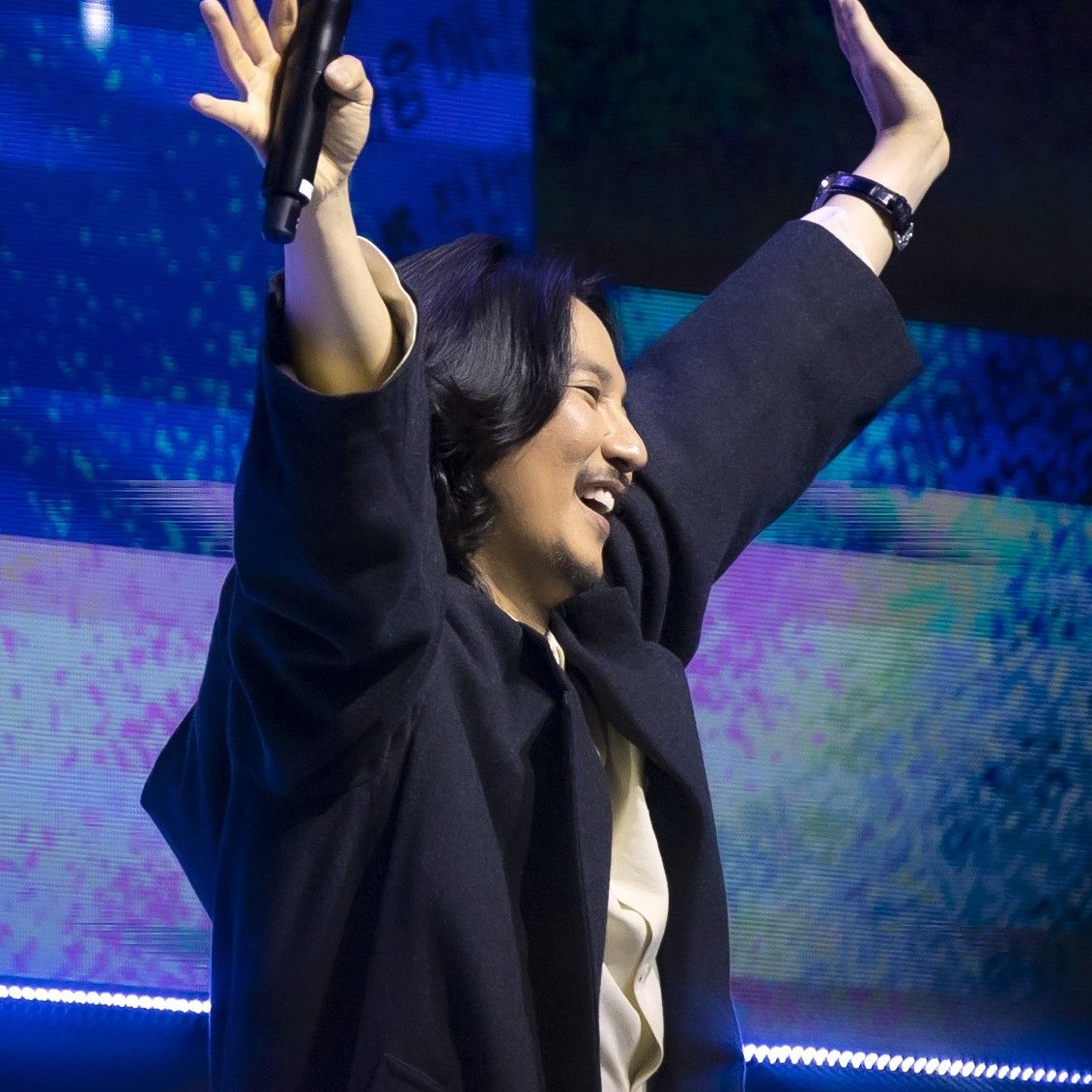 Behind-the-scenes cut of Kim Namgil