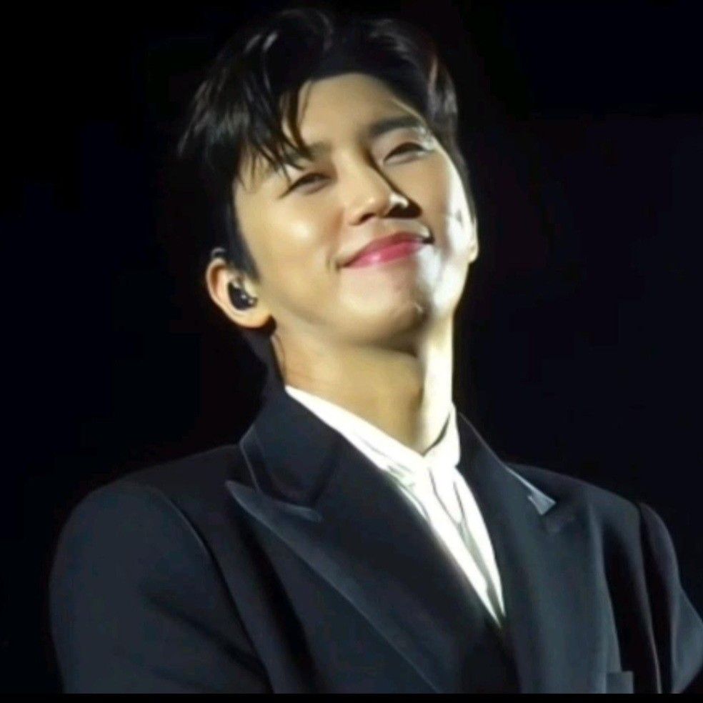 Foto terbaru dari Lim Youngwoong