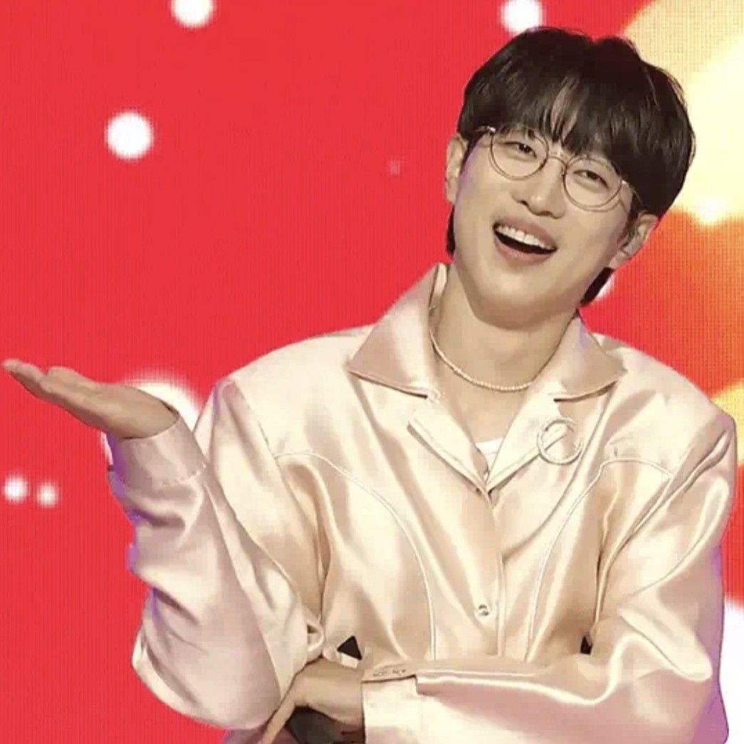 Behind-the-scenes cut of An Sunghoon