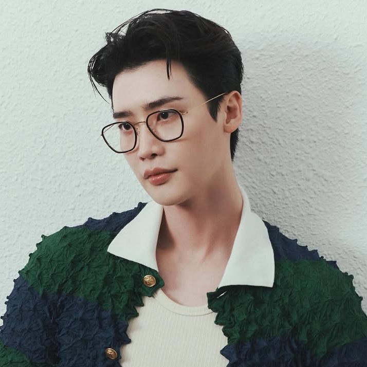 Behind-the-scenes cut of Lee Jongsuk