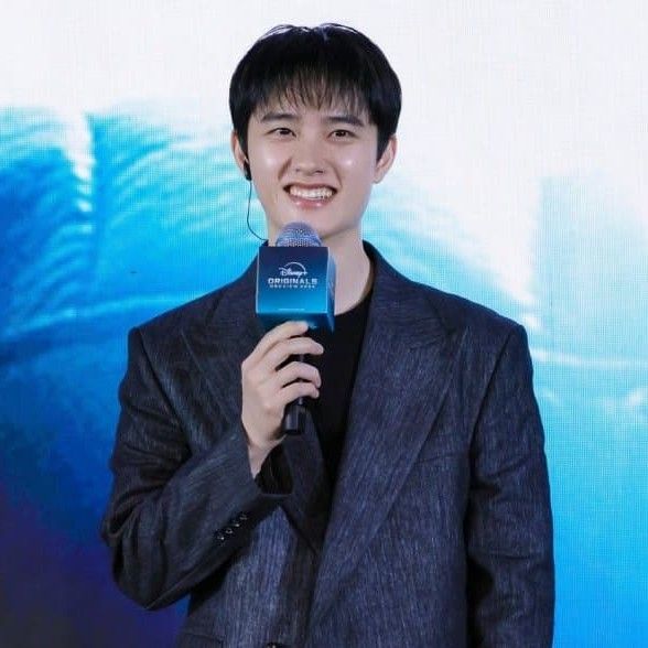 Momen yang diabadikan oleh penggemar Doh Kyungsoo (D.O.)