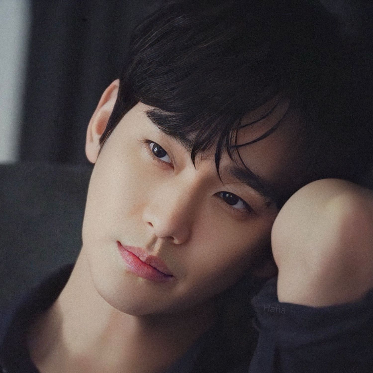 A moment captured by a fan of Kim Soohyun