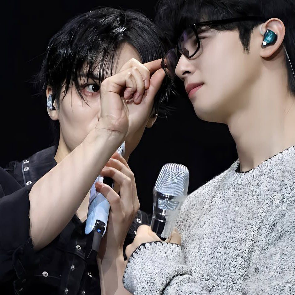 Latest photo of Cha Eunwoo