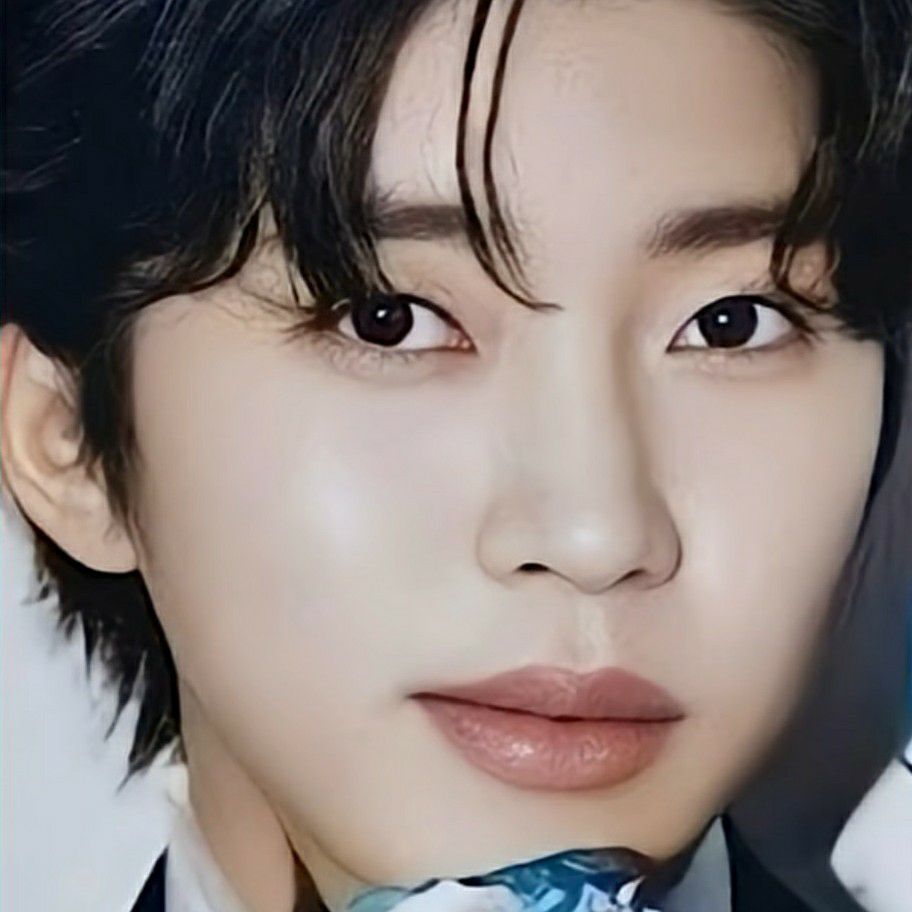 Foto terbaru dari Lim Youngwoong