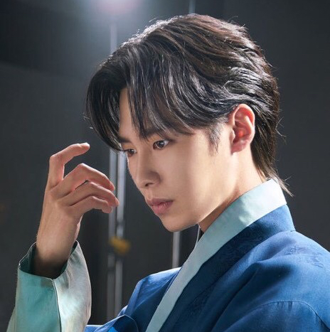 A moment captured by a fan of Lee Jaewook