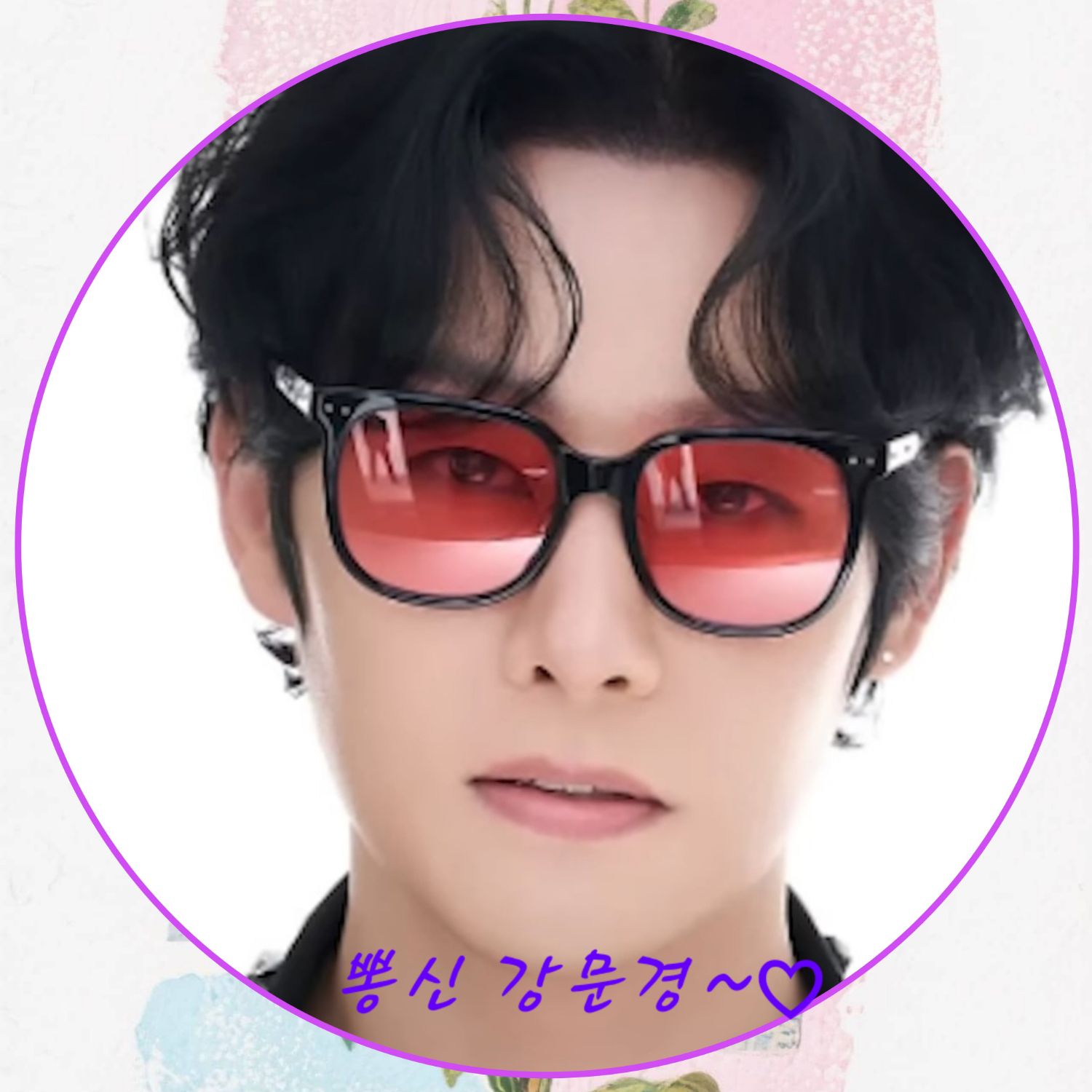 Behind-the-scenes cut of Kang Moonkyung