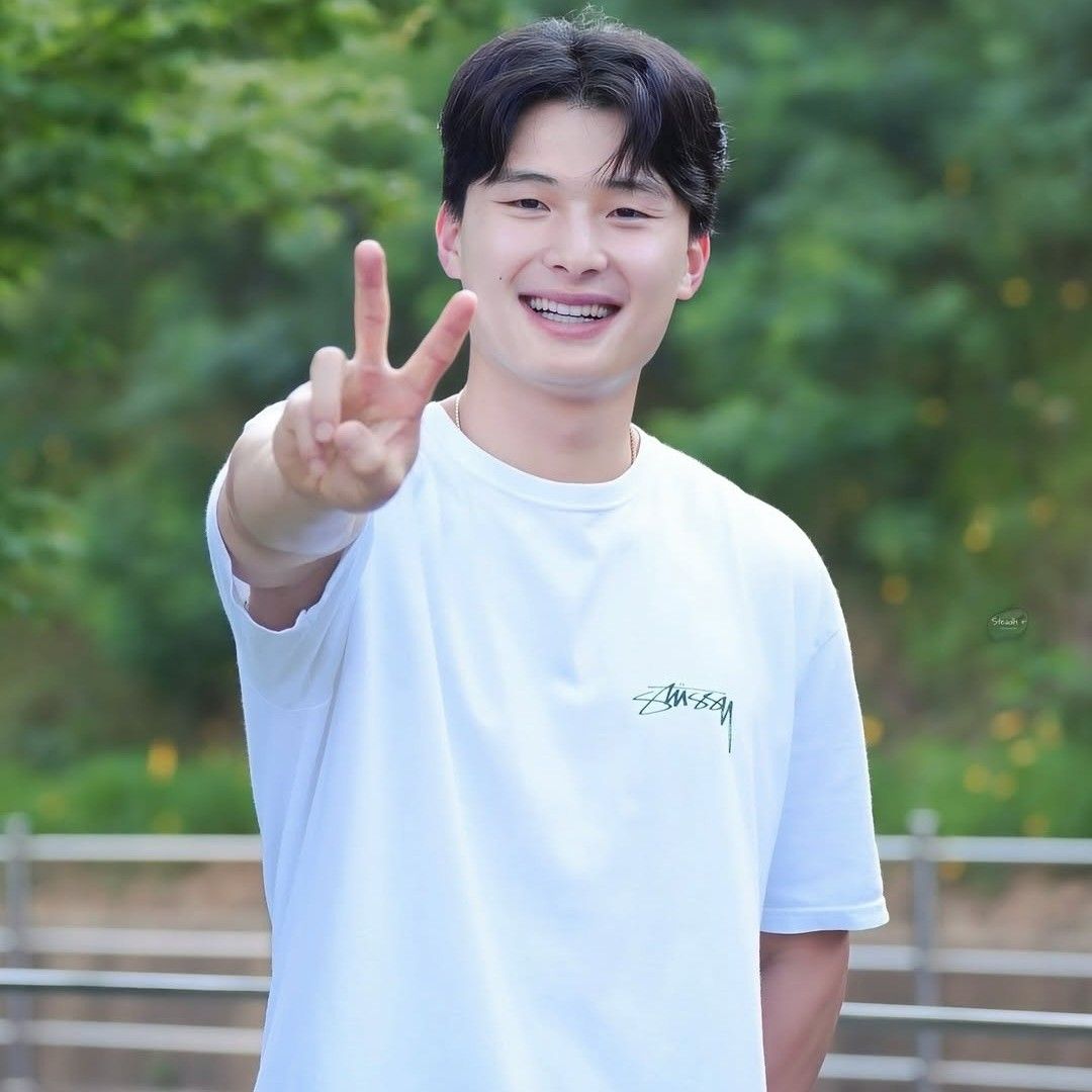A moment captured by a fan of Yoon Donghee