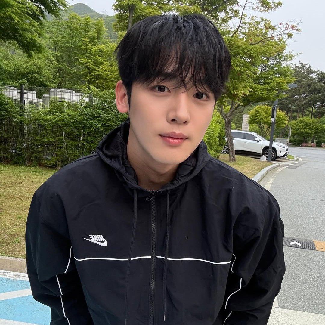 Recent activity shot of Kim Yohan