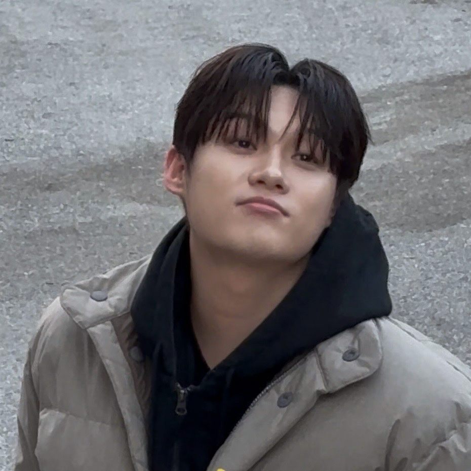 Foto terbaru dari Choi Jaemyeong