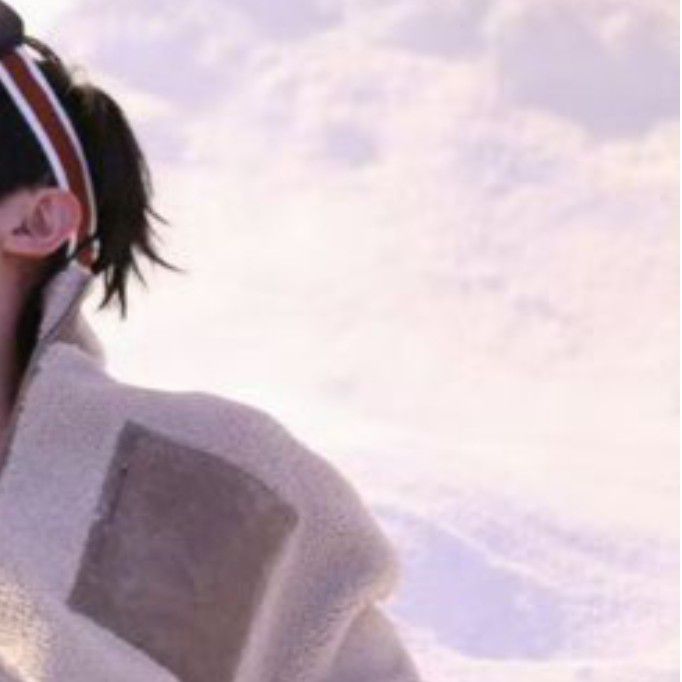 Behind-the-scenes cut of Bai Jingting