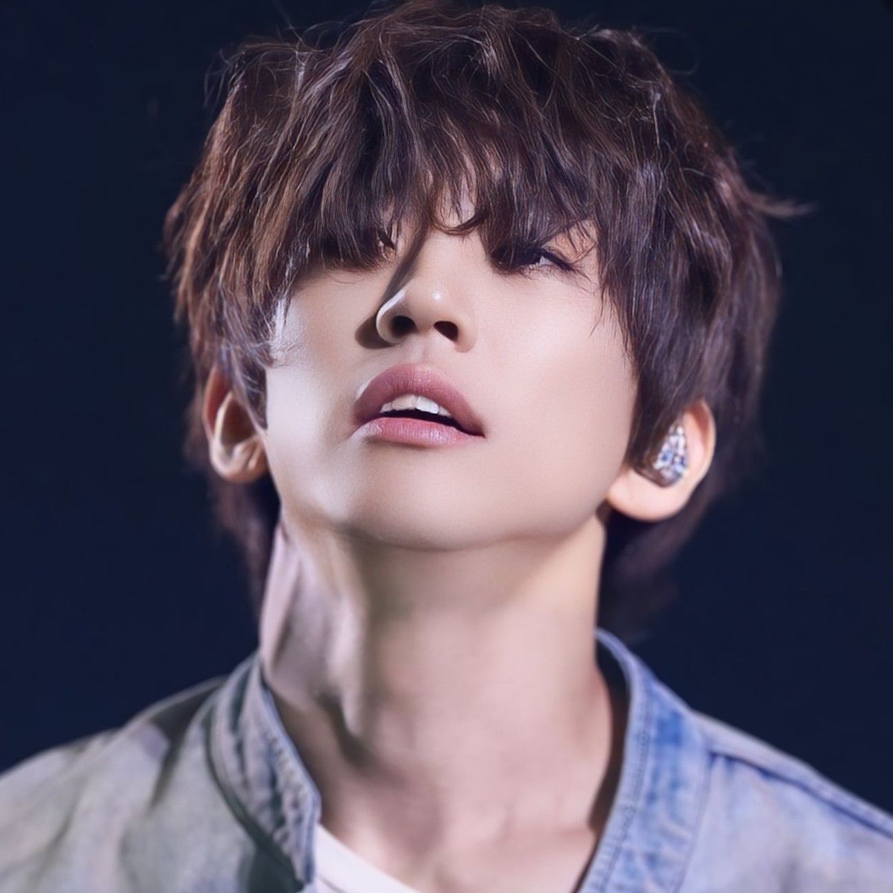 粉絲拍下的李承允瞬間