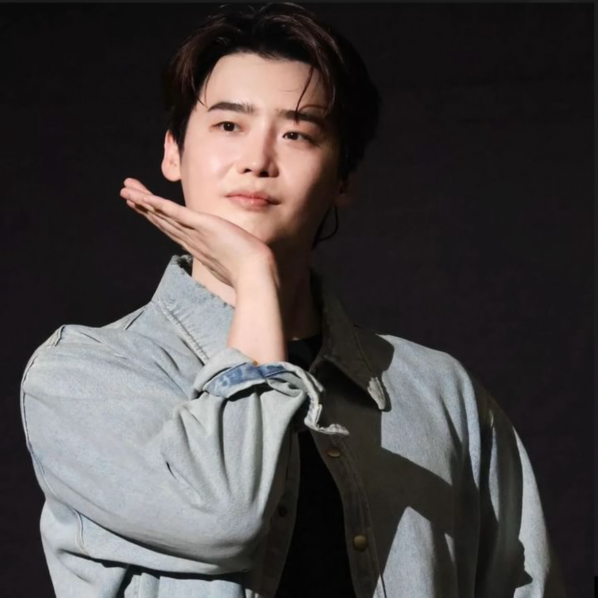 Latest photo of Lee Jongsuk