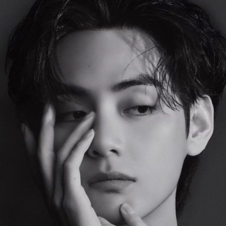 Behind-the-scenes cut of Kim Taehyung (V)