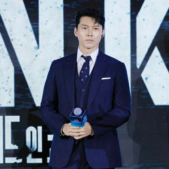 ヒョンビンの最近の活動ショット