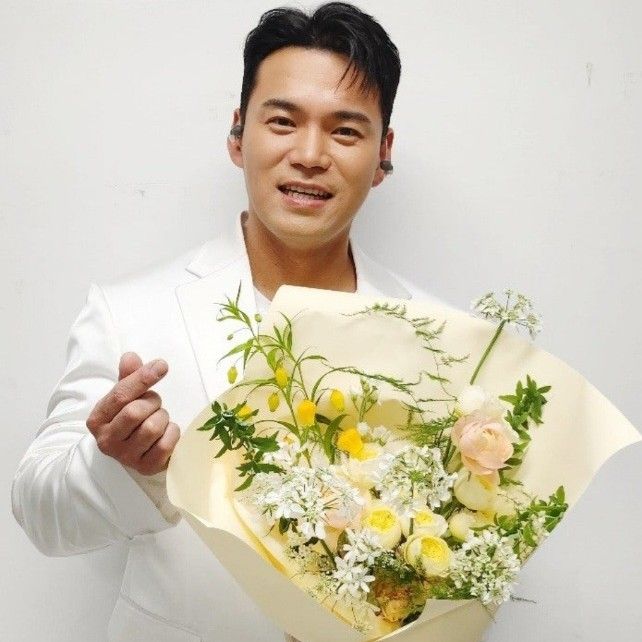 Recent activity shot of Lee Jung