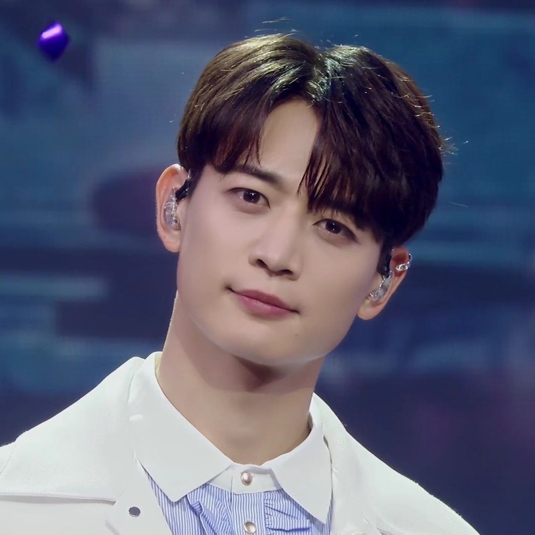 A moment captured by a fan of Choi Minho