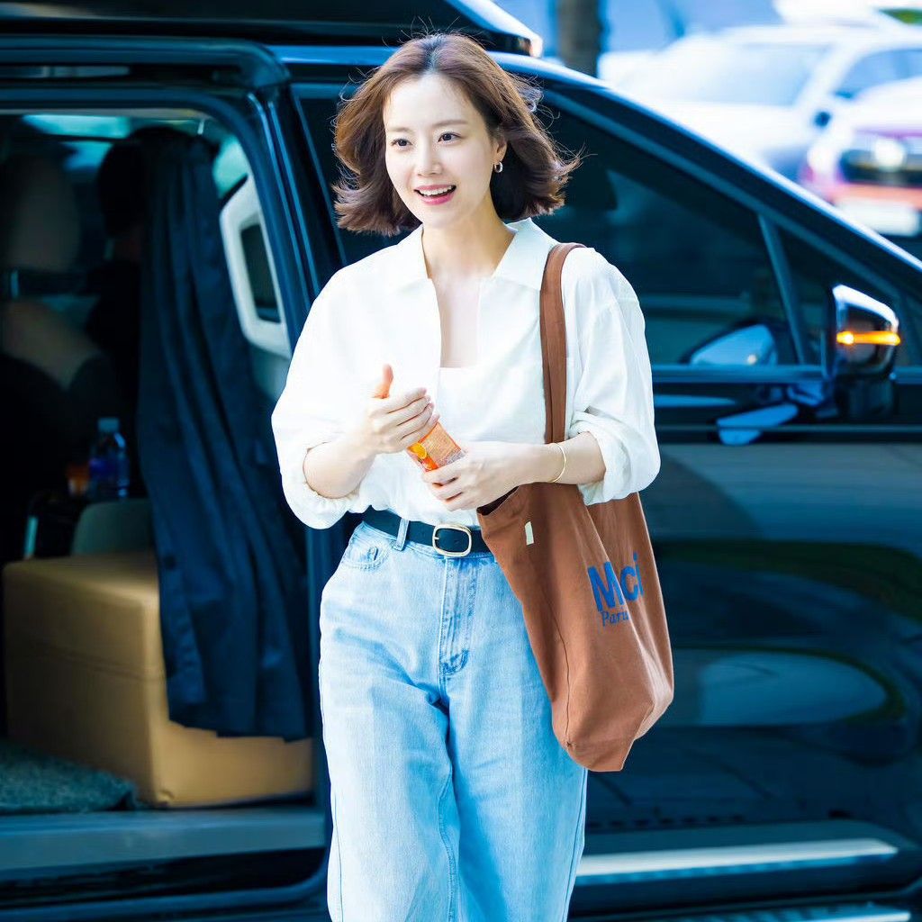 Cuplikan di balik layar dari Moon Chaewon