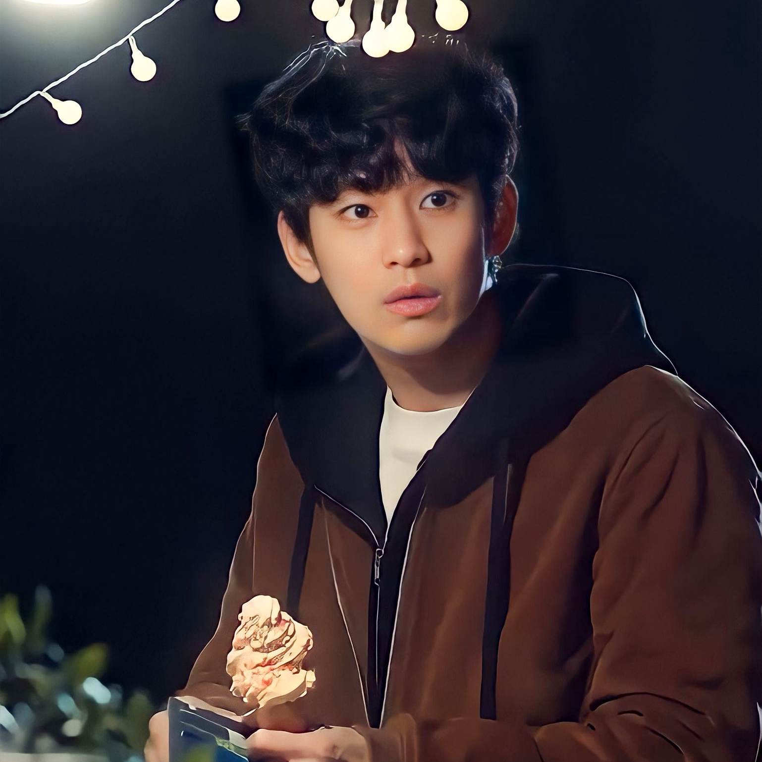 Foto kegiatan terbaru dari Kim Soohyun